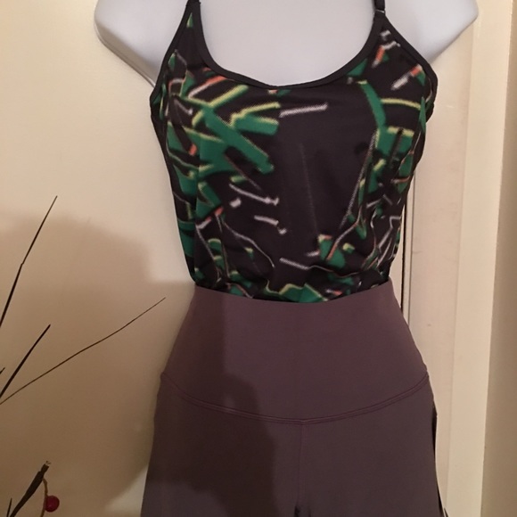 🔥Lululemon high rise🔥 - Picture 2 of 4